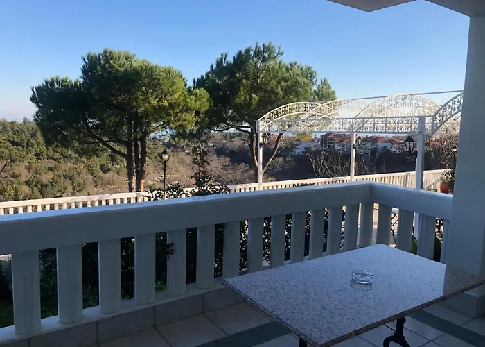 מלון Pantheon 3*