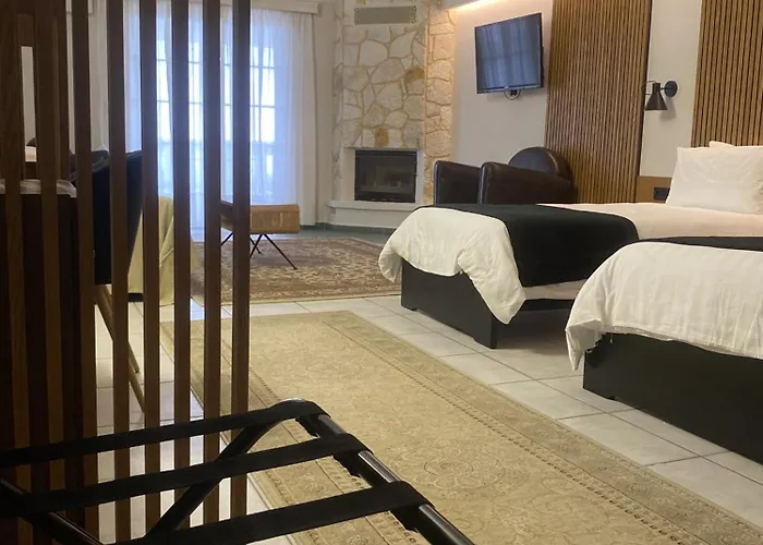 Hotel Pantheon Litochoro