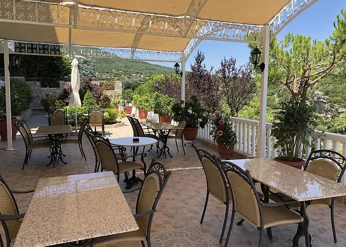 Hotel Pantheon Litochoro